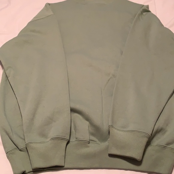 NWT Grandmas are the heart of it all sweat shirt sz M  green - Picture 6 of 8